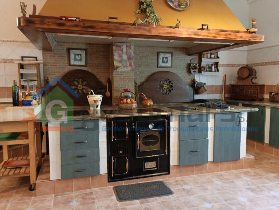 REF-76467-76