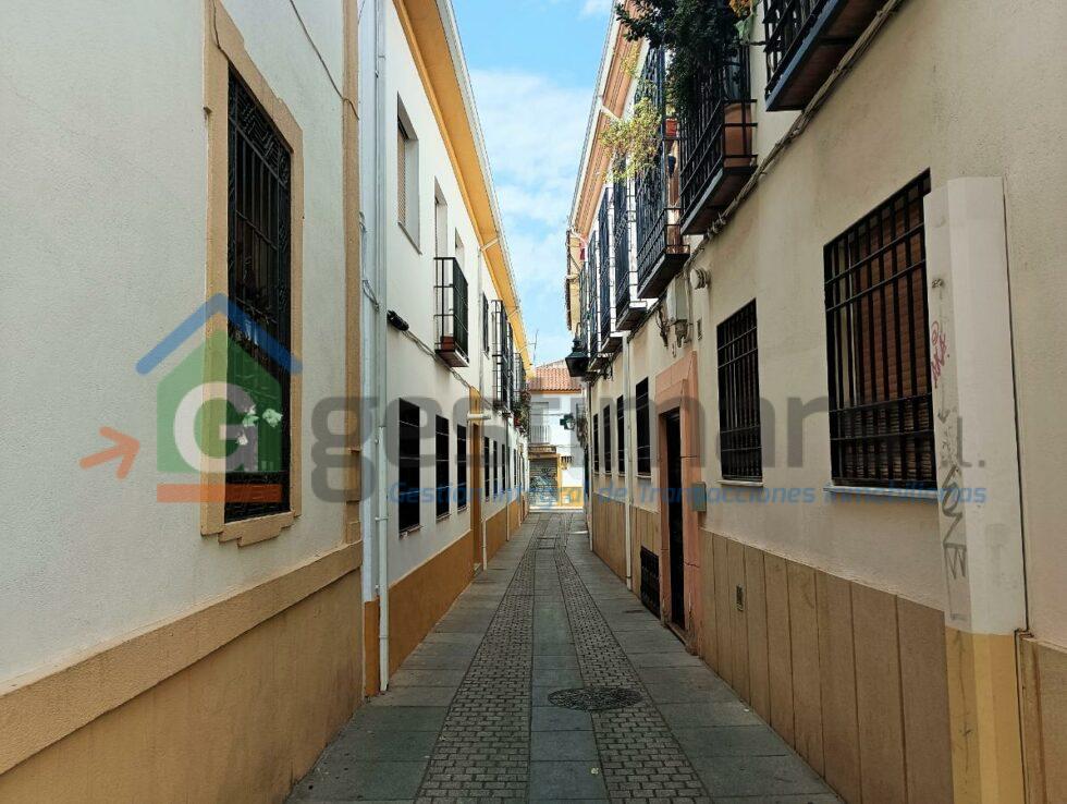 REF-79327-12